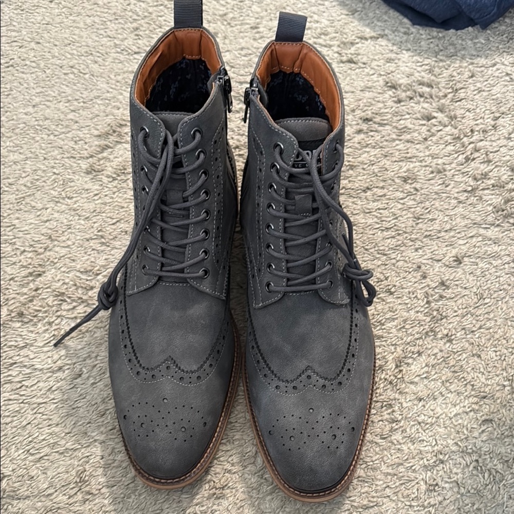 Steve Madden Gray Lace-Up Brogue Boots